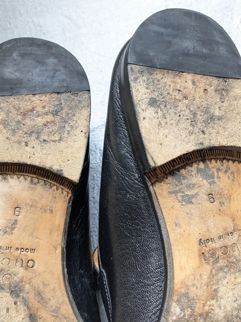 Gucci Black Leather Men's Loafers with Green-Red Web and Gold GG US 9.5